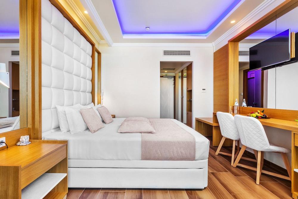 Porto Marine Hotel 플라타모나스 외부 사진